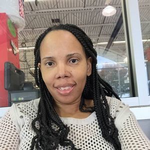 Meet your Posher, Tina